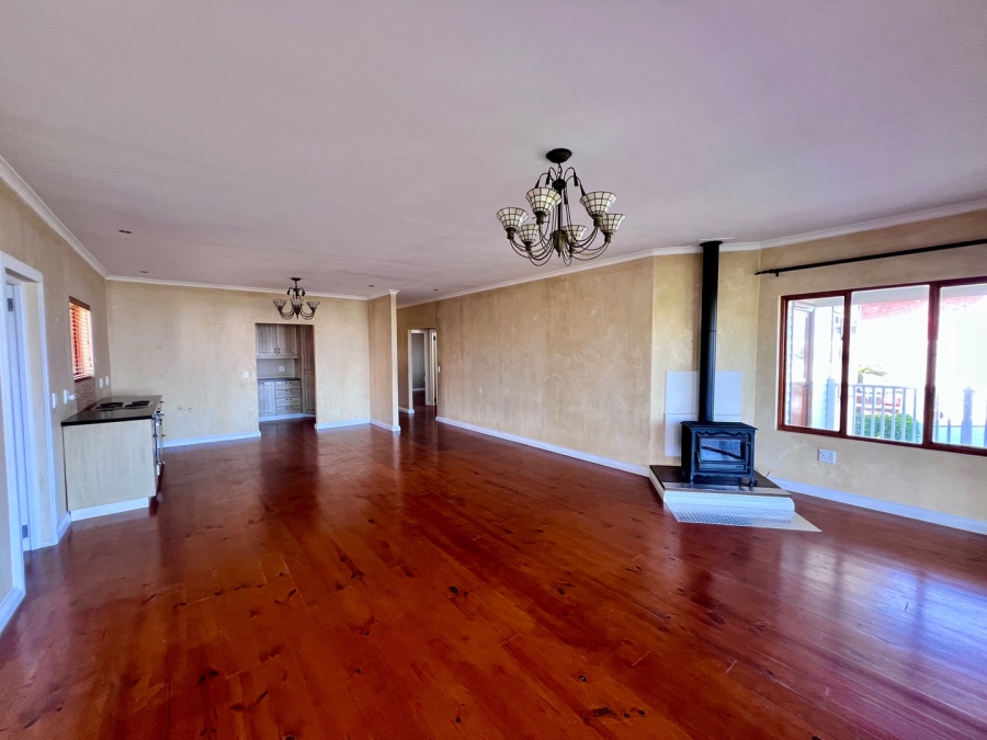 4 Bedroom Property for Sale in Herolds Bay Western Cape